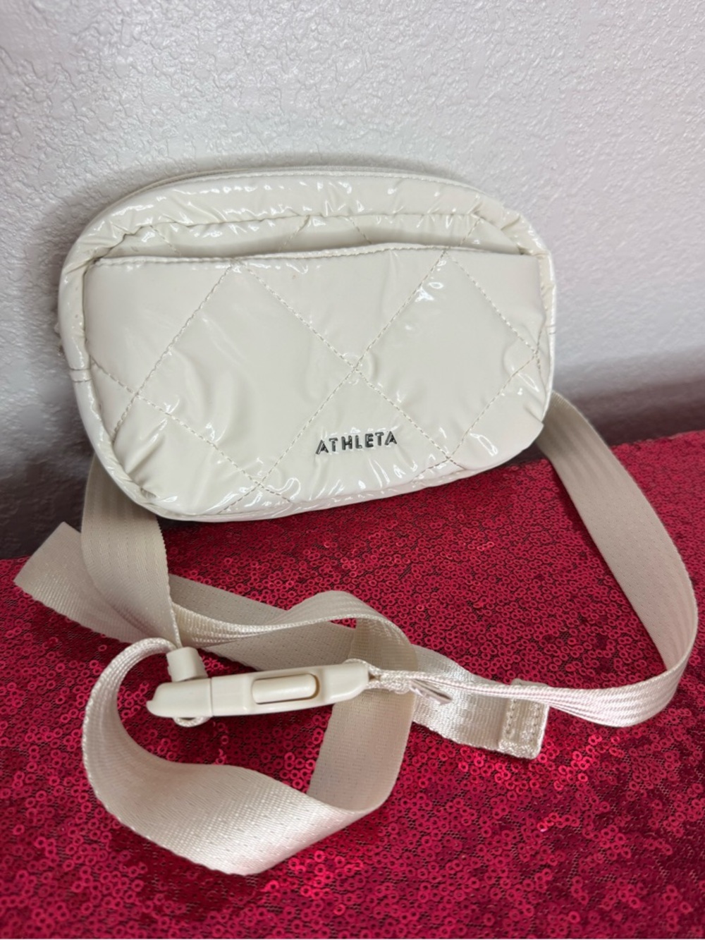 ATHLETA 🌟 Quilted Cream Crossbody Belt Bag Fanny (One Size) - Picture 7 of 14